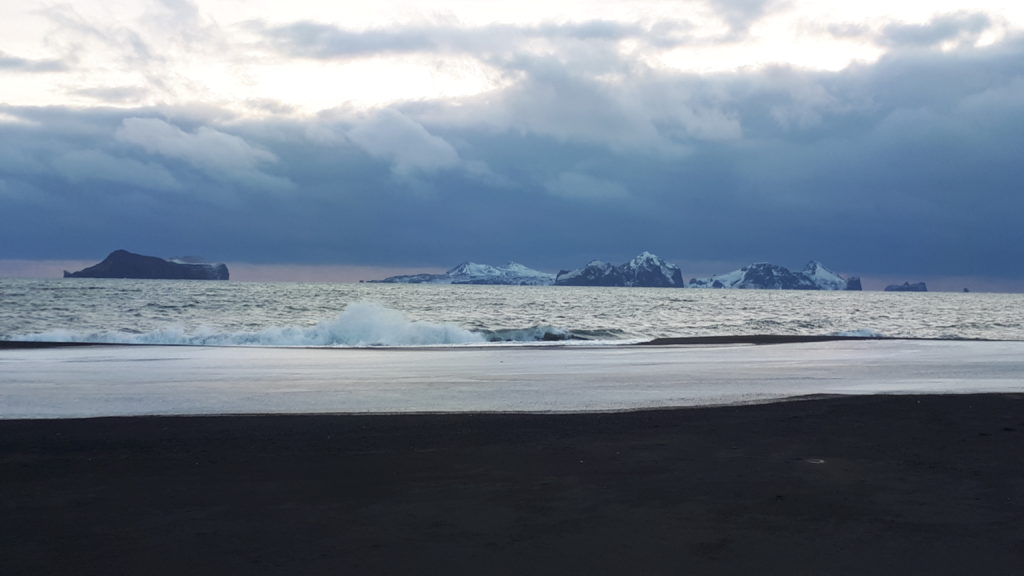 Plage de sable noir en Islande
