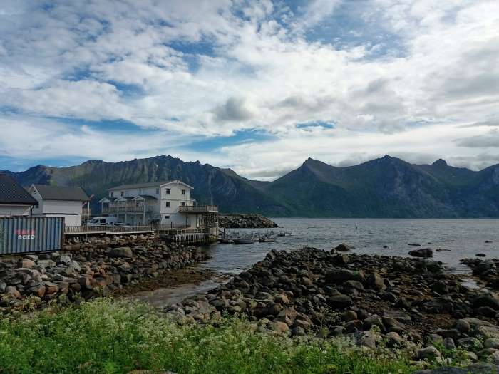 Des îles au-delà du cercle polaire, photo de Madame B., juin 2019