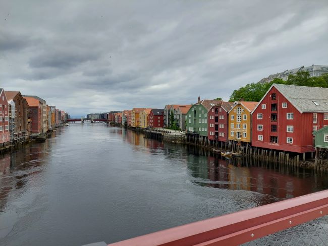 Les quais de Trondheim par Alain et Michèle F., Norvège, juin 2022