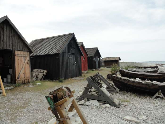 Hangars à bateau sur l'île de Gotland. Photo Nord Espaces