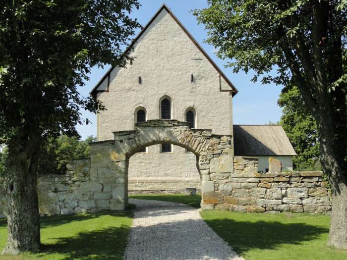 Eglise sur l'île de Gotland. Photo Nord Espaces