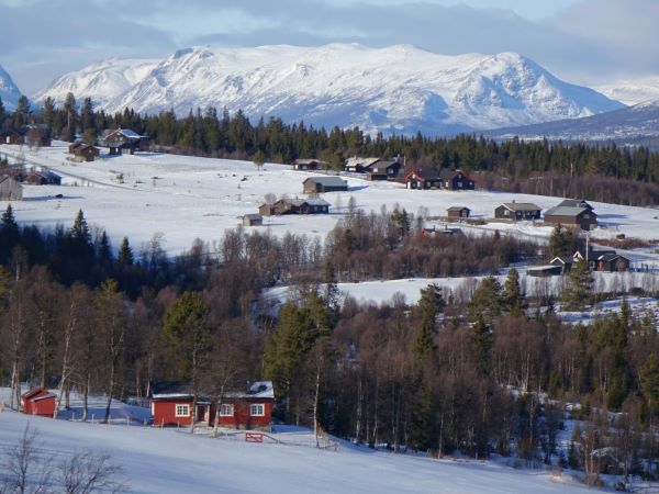 Paysage de montagne au Golsfjellet. Photo Sébastien de Nord Espaces, février 2022