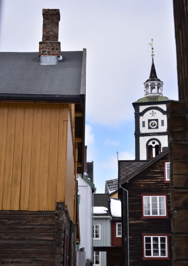 Maisons en bois de Røros. Photo Laurent de Nord Espaces, Norvège, avril 2022