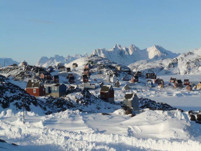 Vue générale de Tasiilaq. Photo Nord Espaces, Groenland, 2011