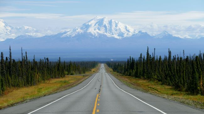 Un rêve de route en Alaska. Photo de Joris Beugels / Unsplash