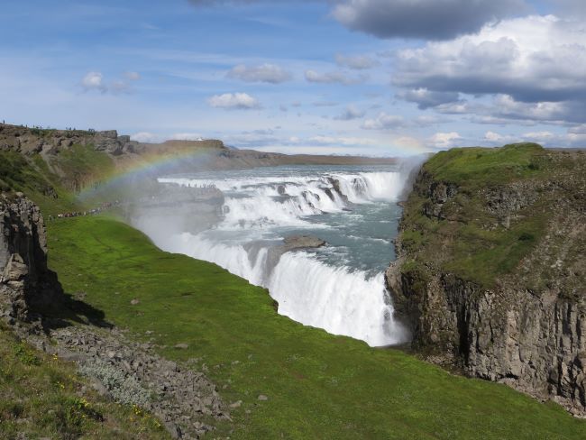 Gullfoss est l'une des plus belles cascades d'Islande. Photo de karingrotenbreg / Pixabay